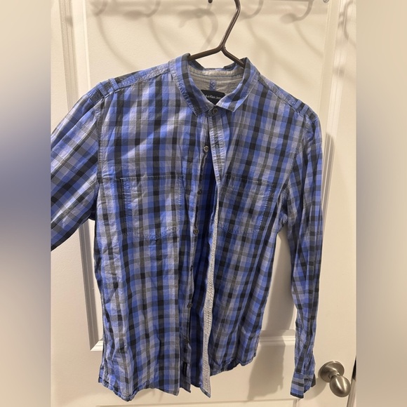 Calvin Klein Men’s Dress Shirt - Blue Plaid - Size M - Classic & Versatile - Picture 2 of 7